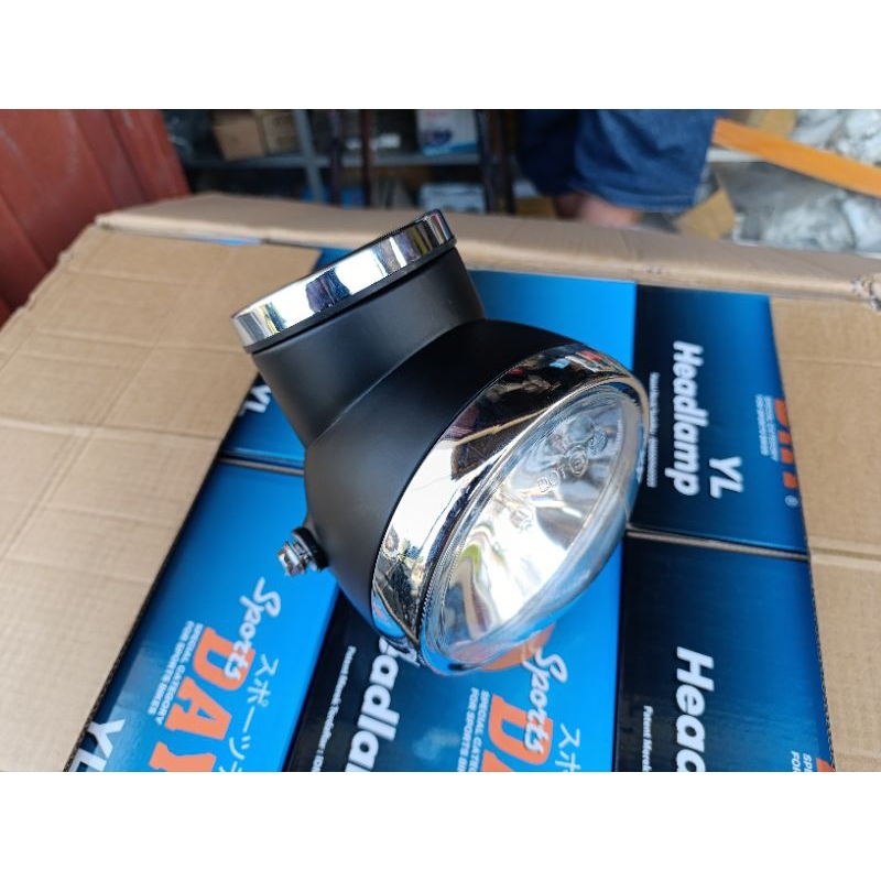 Batok Lampu Yl/Yasi Import Bahan Besi Merk Day