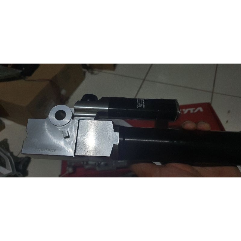 Shock KTC KYTA VARIO + Breket Kaliper ARM