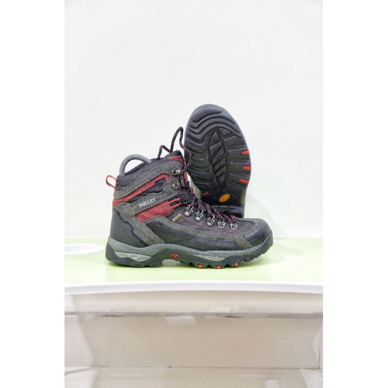 sepatu gunung Millet