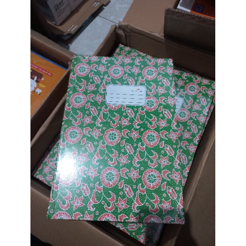 

Buku Folio Hard Cover PAPERLINE Isi 100 Lembar