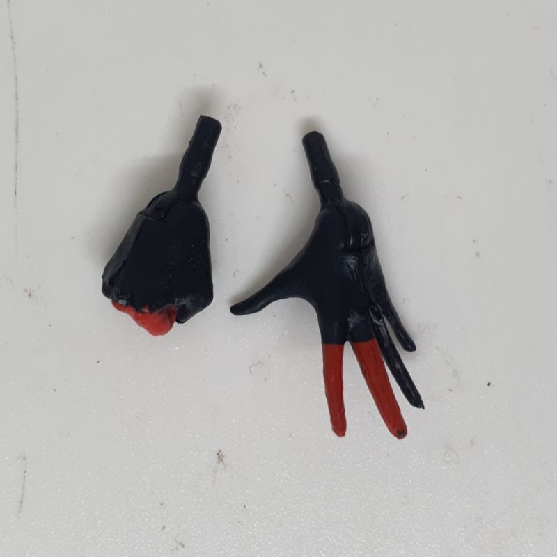 Marvel Legends Hand Fist Female Spiderman Silk kitbash 1/12