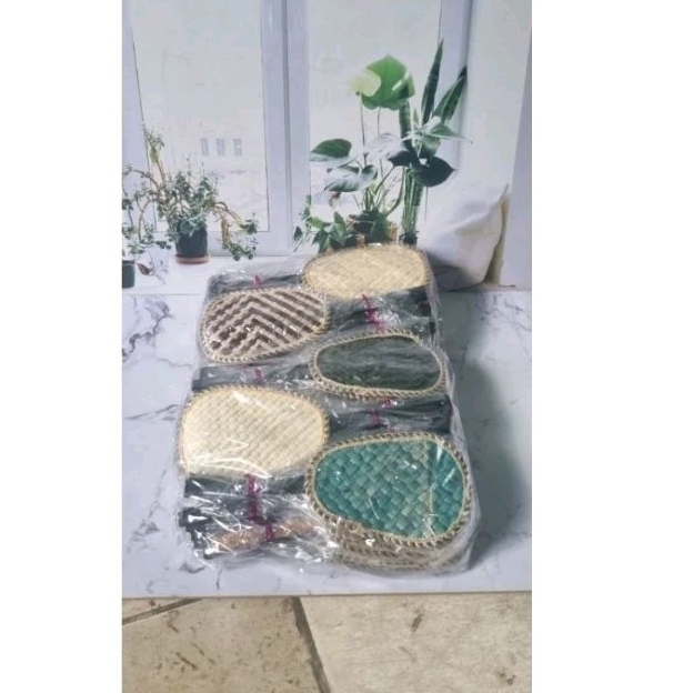 isi 50pcs kipas anyam kipas pandan//souvenir pernikahan//souvenir acara