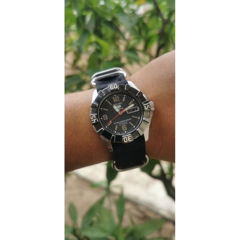 seiko 5 sports