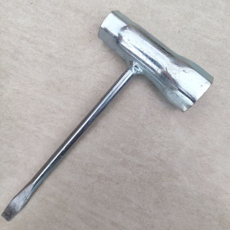 Kunci Busi Mesin Gergaji Potong Pemotong Kayu Chain Saw Chainsaw Kecil 5200 5800