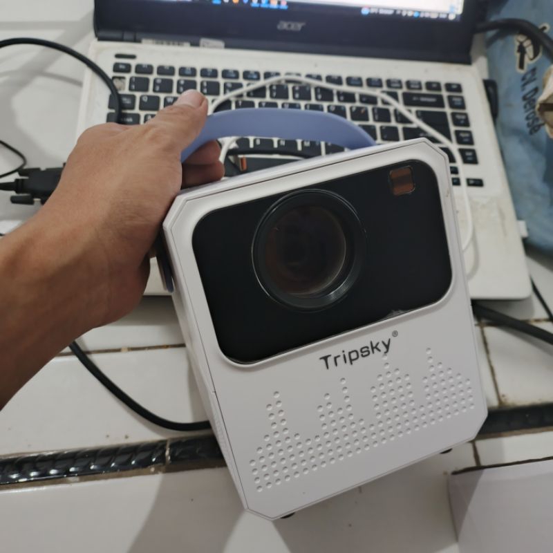 PROYEKTOR ANDROID TRIPSKY T2 MINI