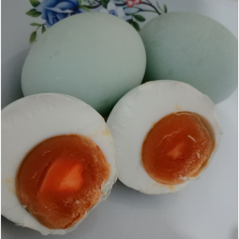 

TELUR ASIN MASIR TELUR BEBEK(MINIMAL PEMBELIAN 10 BUTIR)