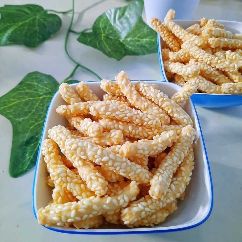 

ADA SNACK - JAJANAN LEBARAN KECIPUT WIJEN PANJANG RENYAH DAN GURIH