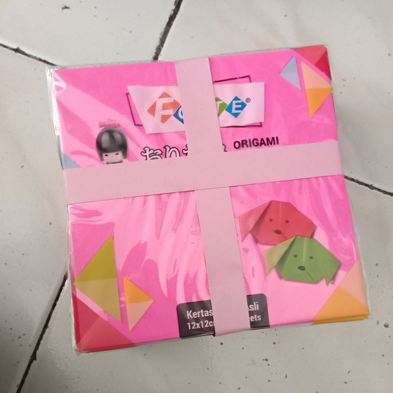 

ORIGAMI MERK FORTE BOLAK BALIK UKURAN 12×12 1 ikat isi 20 pak