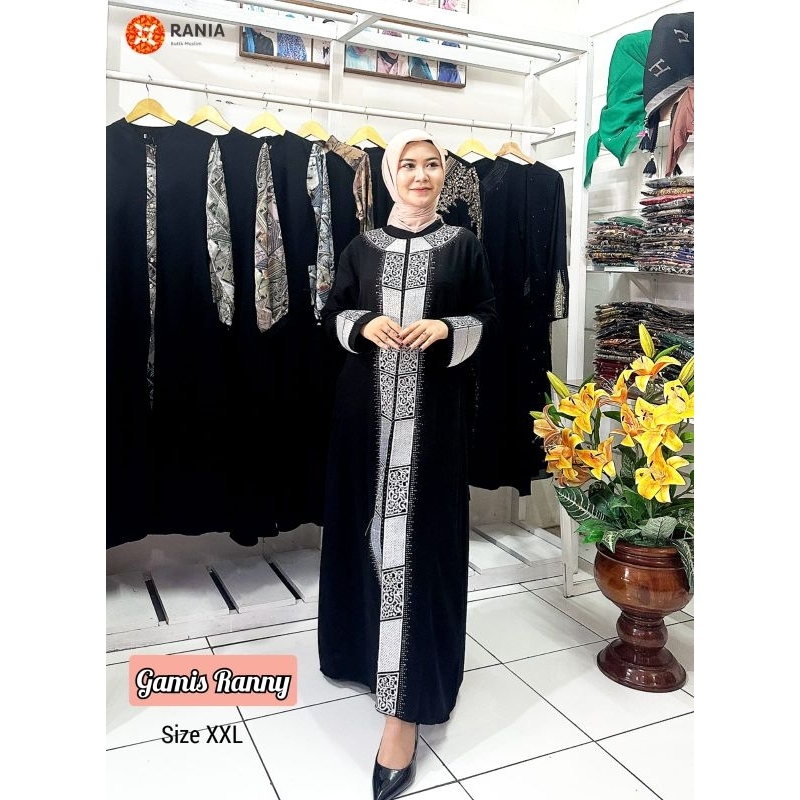 Gamis hitam mewah