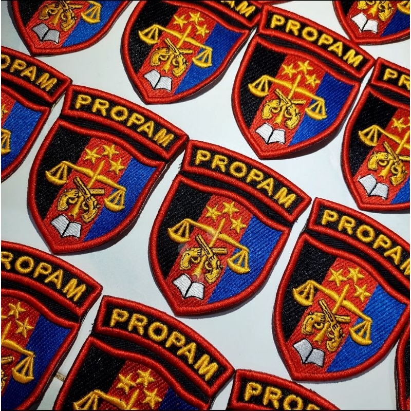 ATRIBUT POLRI PROPAM LENGAN 3D