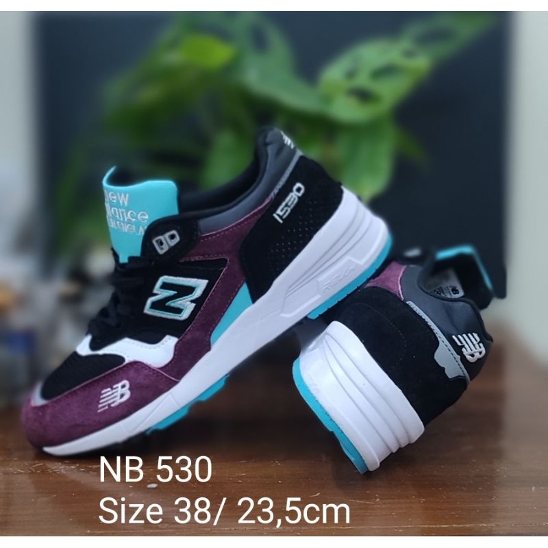 Sepatu NB 530