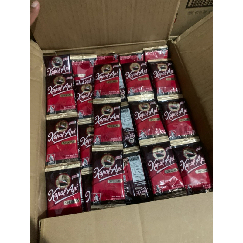 

Kopi Kapal Api kemasan sachet 1 renteng isi 10 pcs @6,5 gram