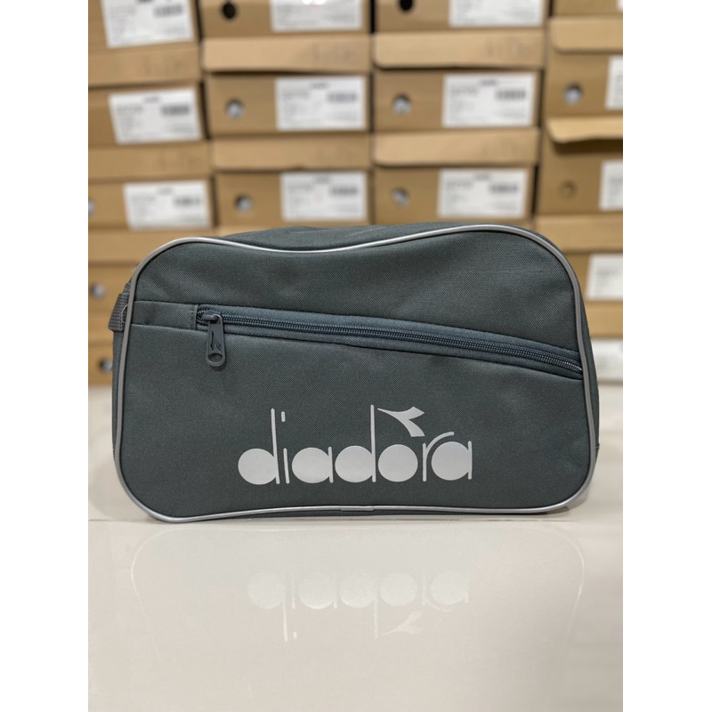 TAS SEPATU DIADORA GLIN SHOE BAG DIADORA GREY DIAXB230407G ORIGINAL