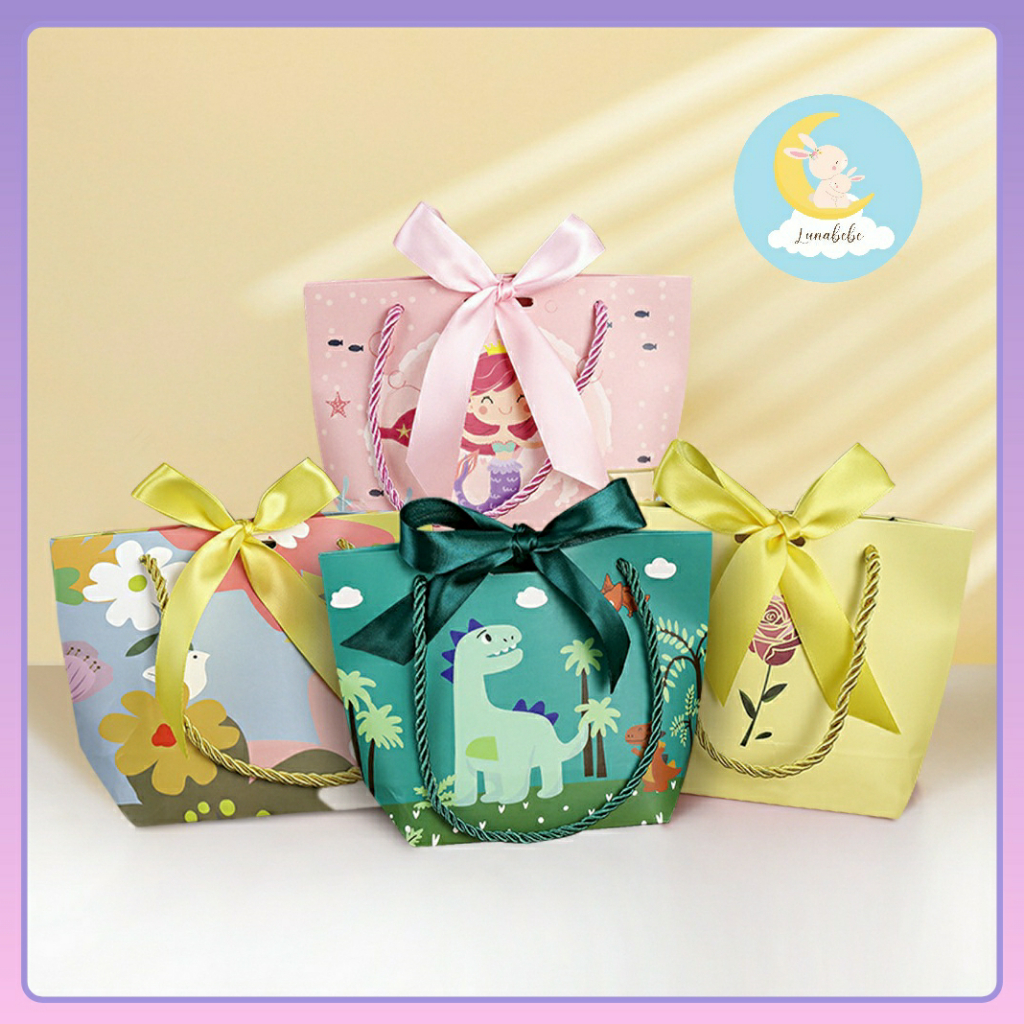 

Bag Tas Flanel Wanita Lucu / Tote Bag Tas Jinjing Wanita / Tas Anak Perempuan Luch Box Tas Souvenir Ulang Tahun Tas Hampers