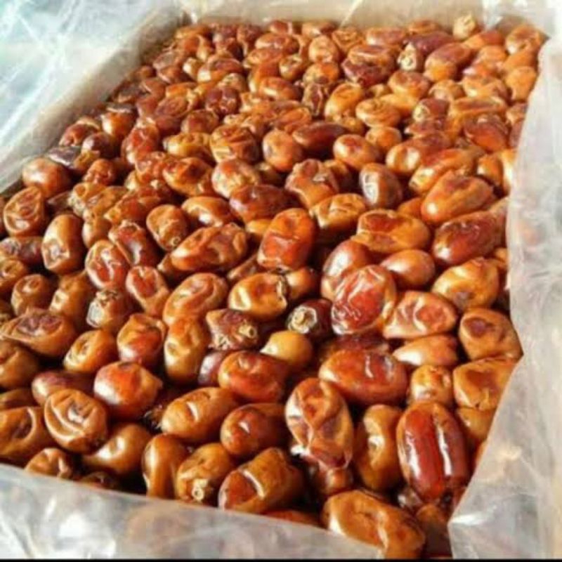 

KURMA KHOLAS SAAD CURAH MURAH NETTO 500GR