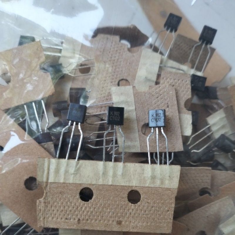 Transistor C102 KRC102