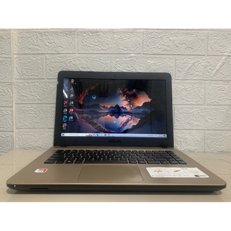 Laptop Asus X441.Laptop Asus X441B,Amd A6,Ram 4,Hdd 500Gb.Siap Pakai No Minus & 100% Aman