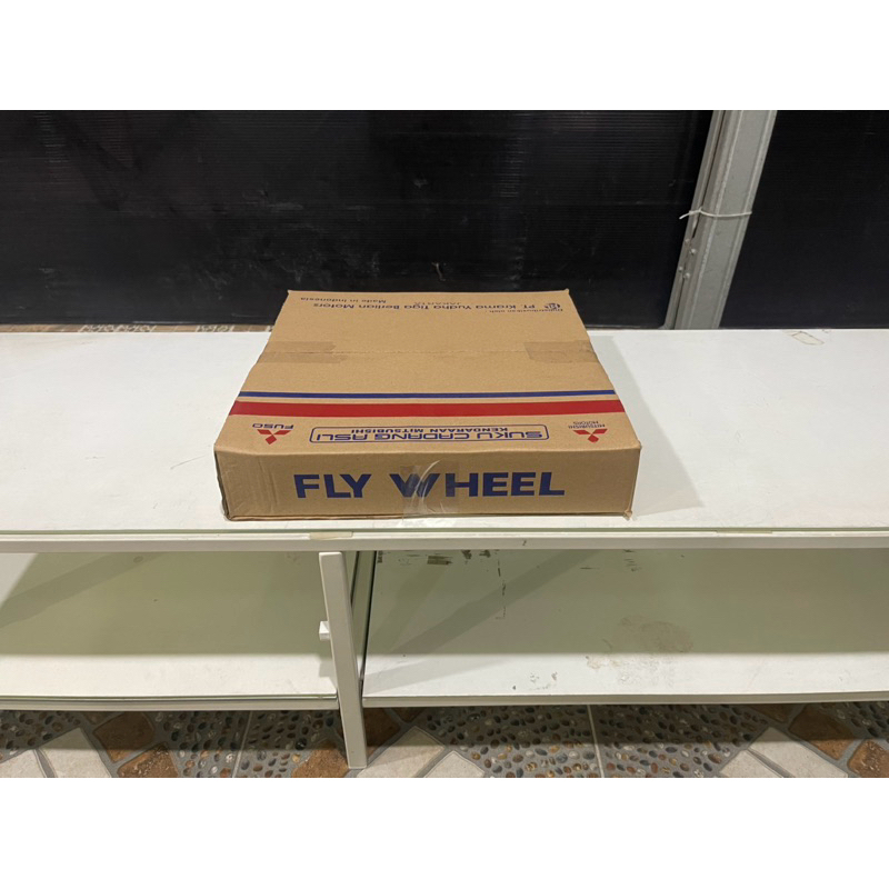 

Kardus Bekas 34 cm x 34 cm x 7 cm (300) Fly Wheel Single Wall