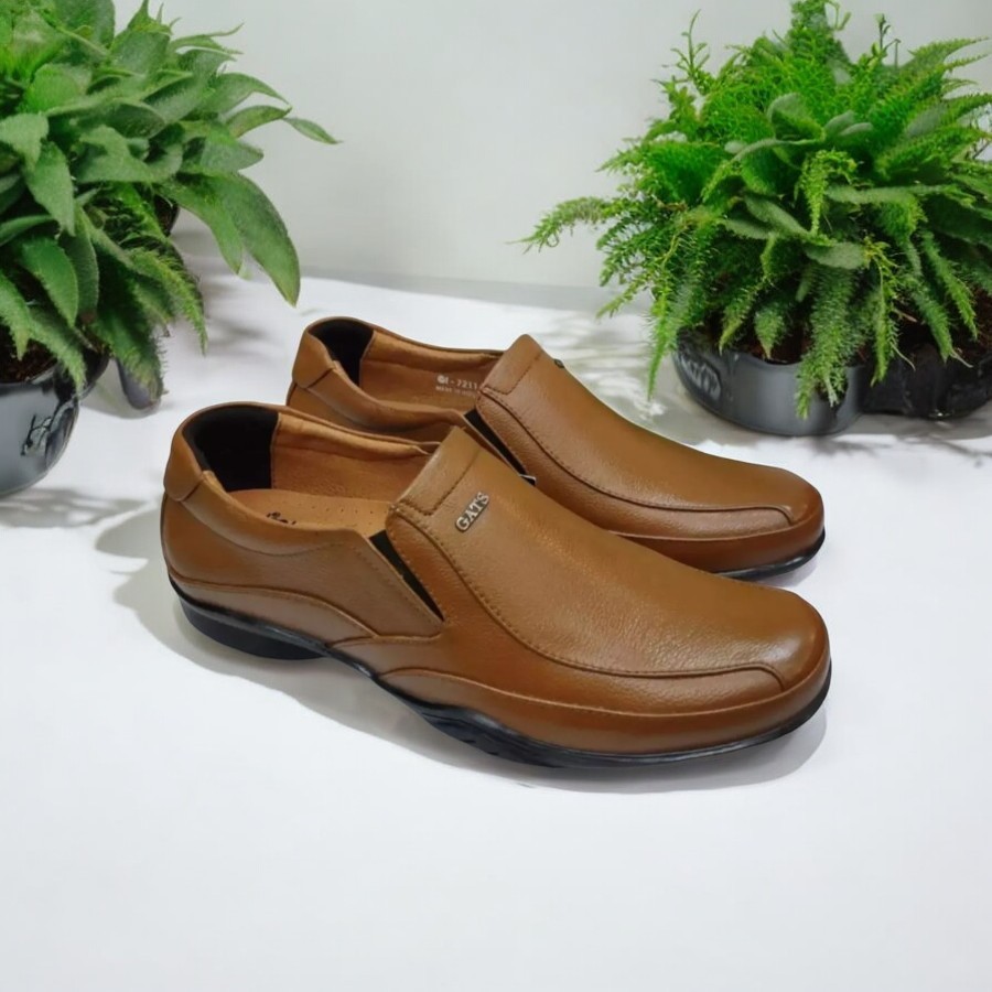 sepatu pria gats gi 7211 coklat muda.gats original termurah