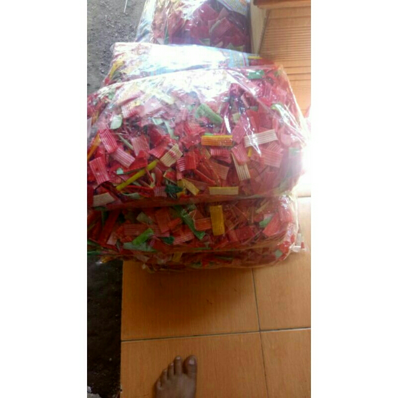 

Kerupuk sisir warna warni / bahan sebalak 1kg