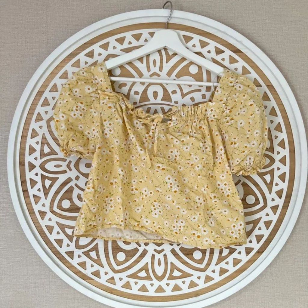 Flower crop top colorbox preloved bekas