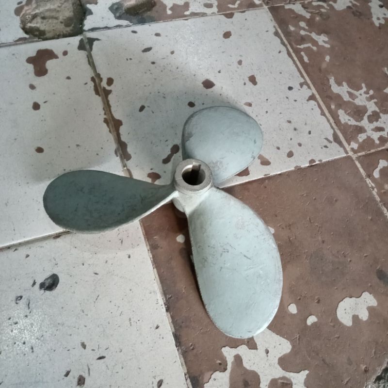 Baling baling Perahu kapal