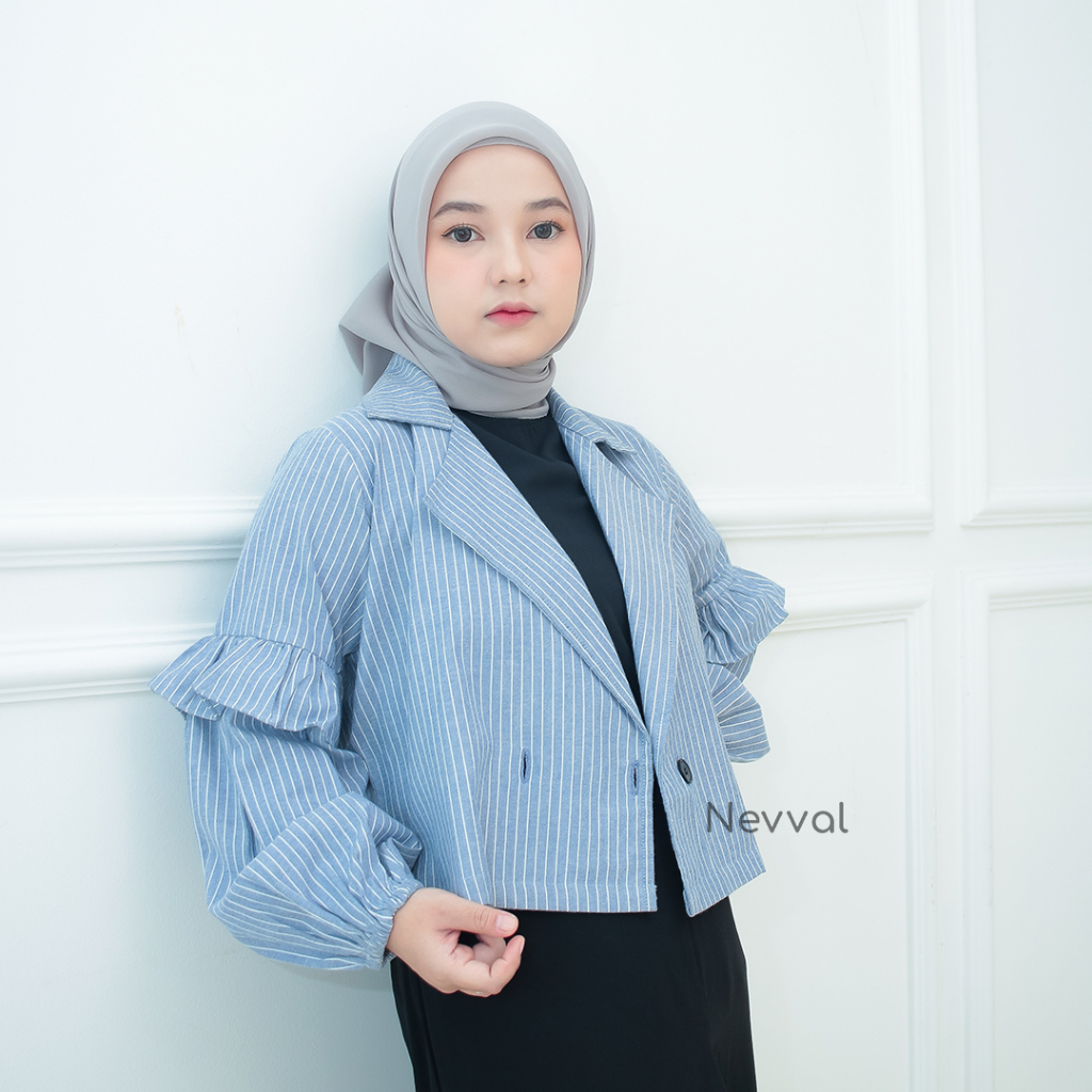 Nevval - Vera Atasan Outer Blazer Lengan Panjang Salur Wanita | Striped Shirt Longsleeve Crop Premiu