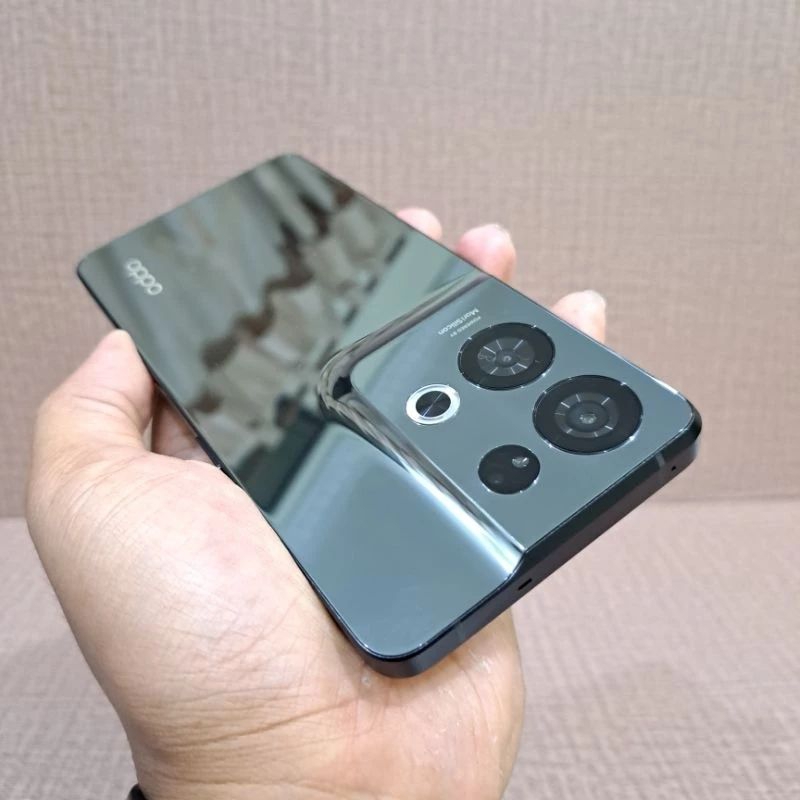 OPPO RENO 8 PRO 5G (SECOND PEMAKAIAN PRIBADI)