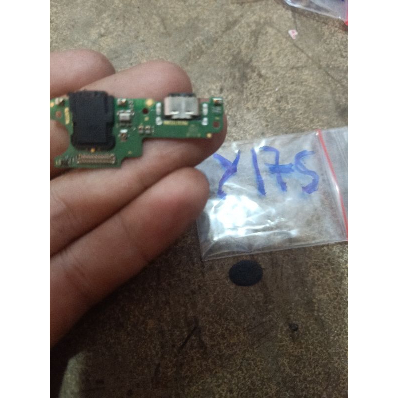 papan cas Vivo y17s ori