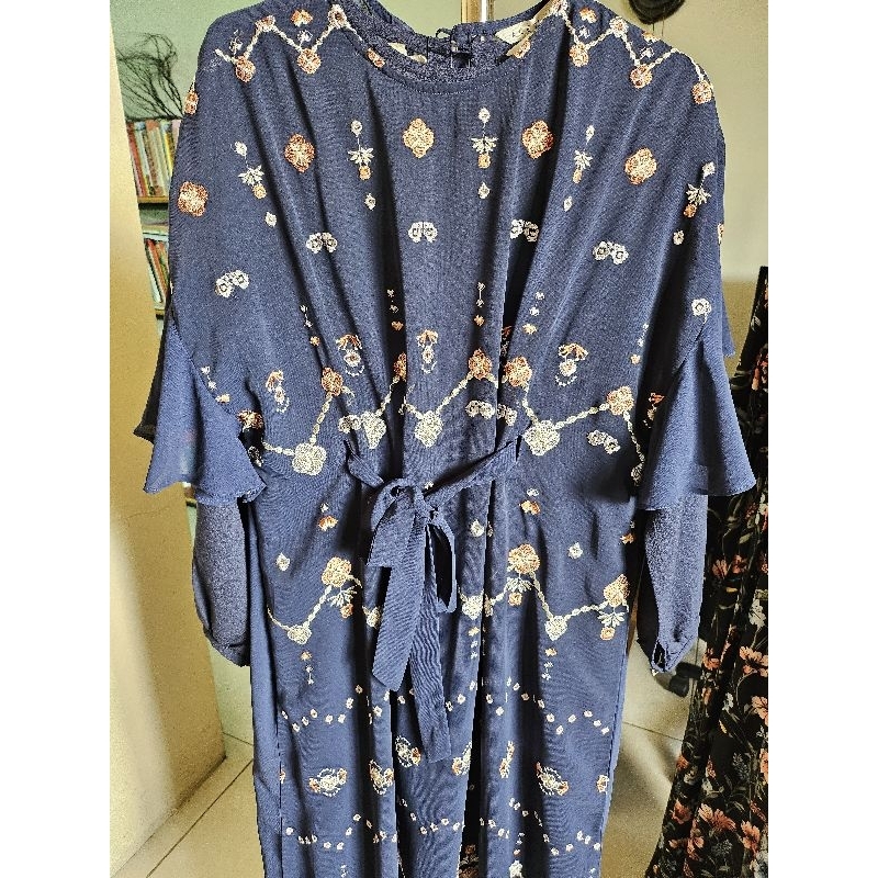 dress ALEZA CONCEPT preloved