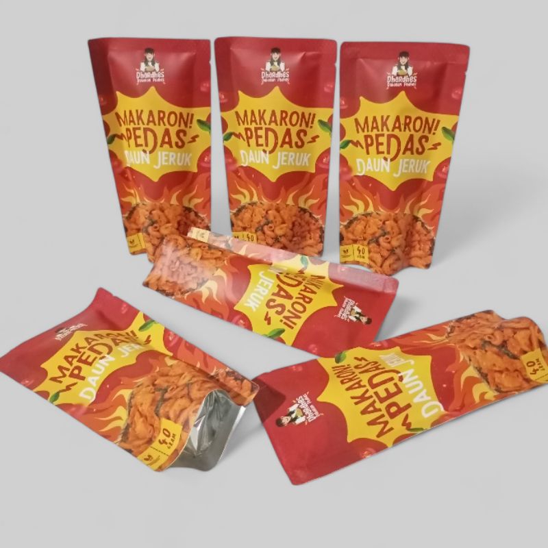 

Makaroni pedas daun jeruk 40 gram