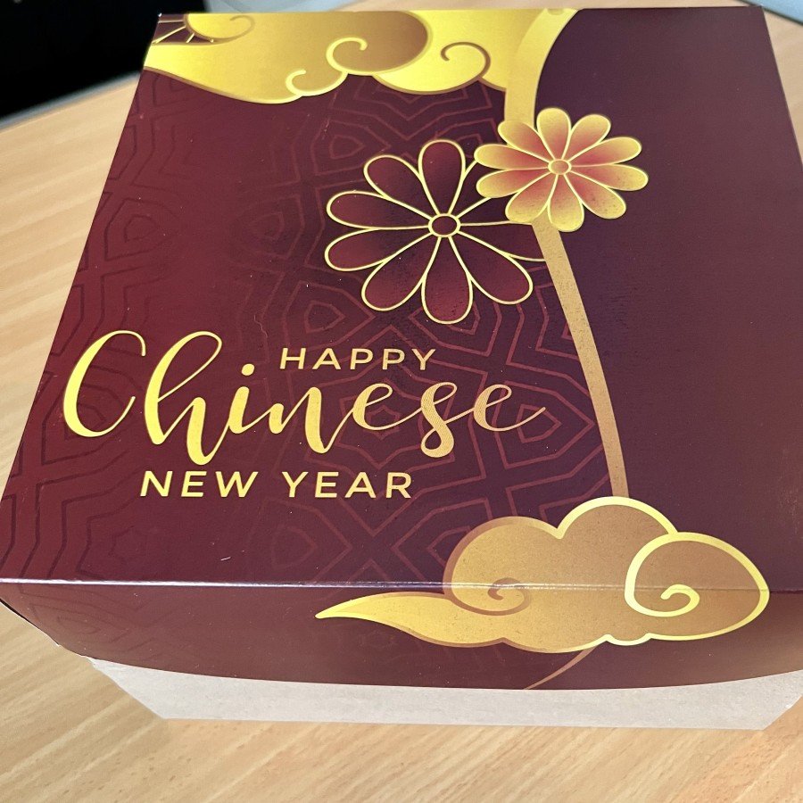 

Kotak Cake Imlek 22x22x16 Cm Box Hampers Happy Chinese New Year Dus Kue Bolu Puding Motif Bunga