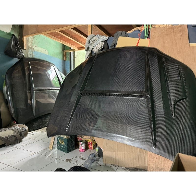 Kap mesin fortuner vrz/hilux carbon kevlar
