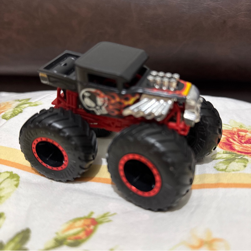 bone shaker monster trucks hotwheels loose