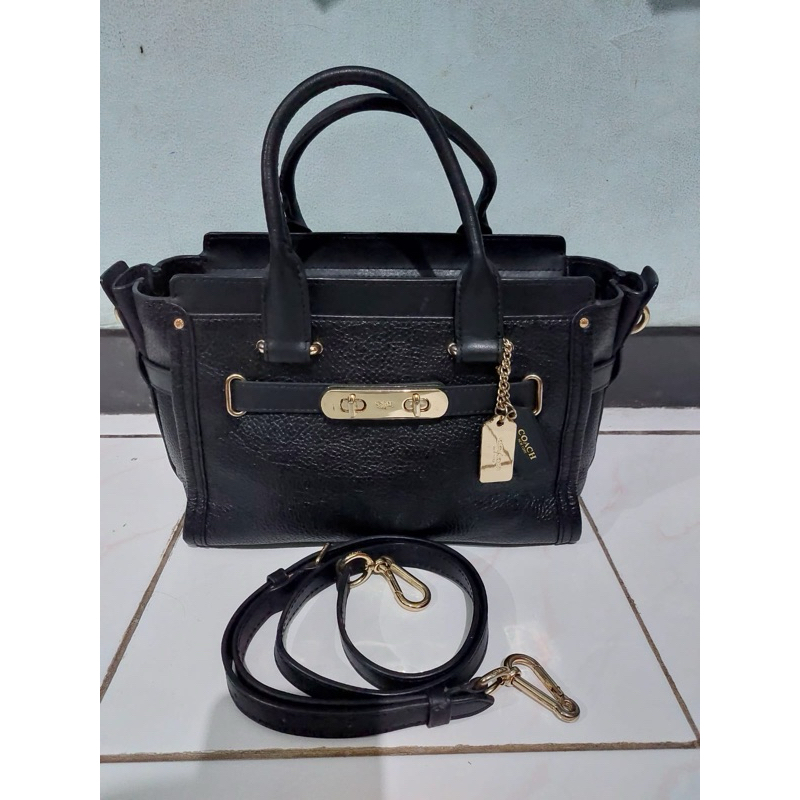 original coach bag swagger black medium // Preloved tas coach ori swagger black