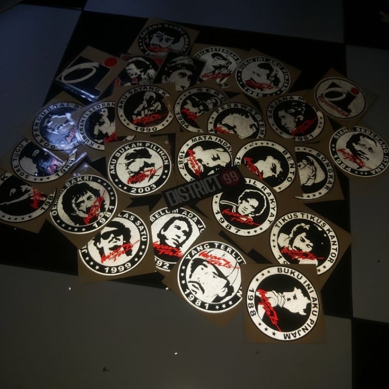 

STICKER CUTTING TUMPUK IWAN FALS OI INDONESIA