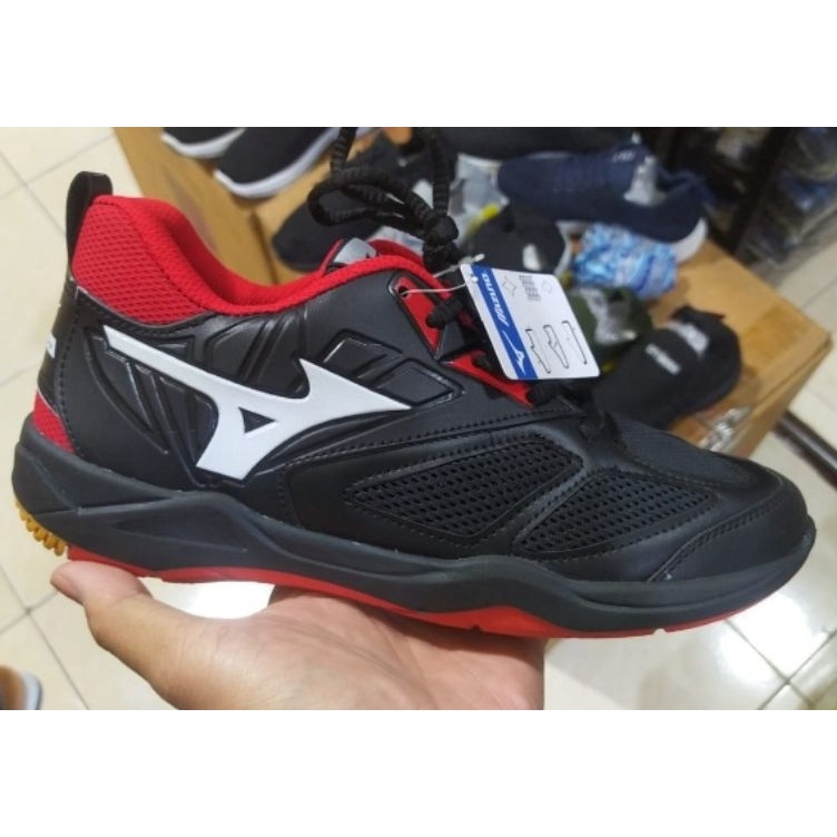 Obral Laris  sepatu voly badminton terbaru mzno