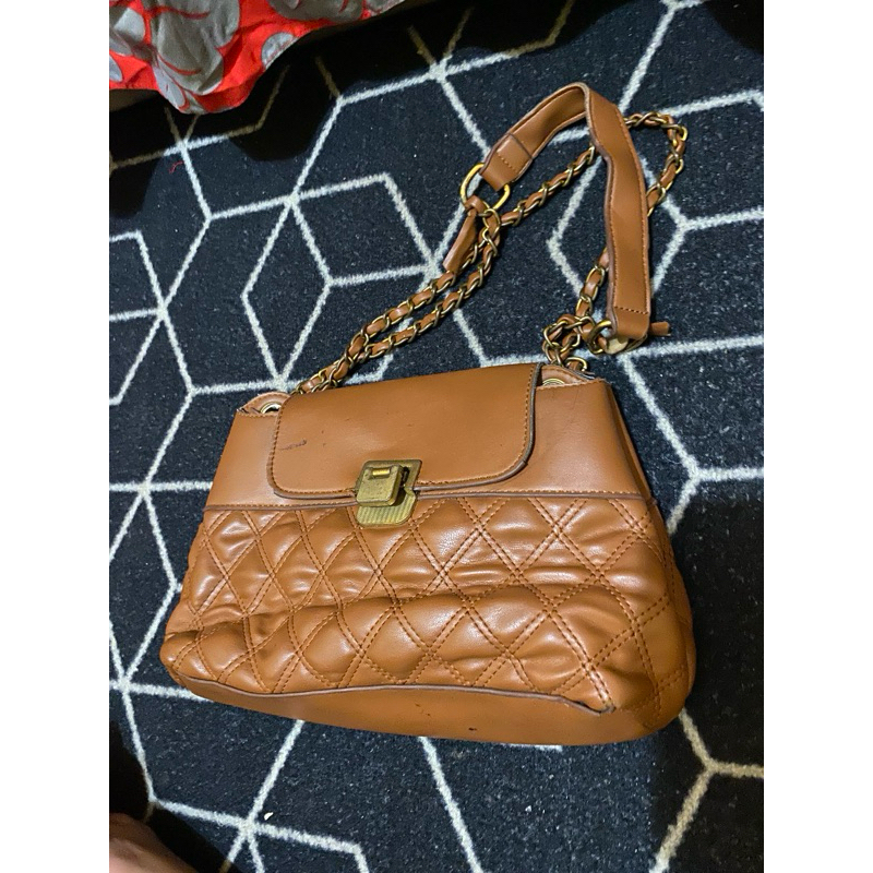 Tas Wanita Les Femmes Preloved