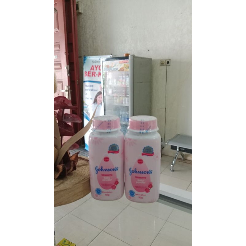 Bedak Bayi Johnson's (Baby Powder)