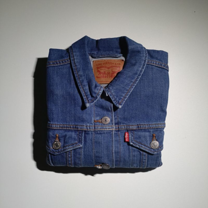 Levis Trucker Jacket Women second