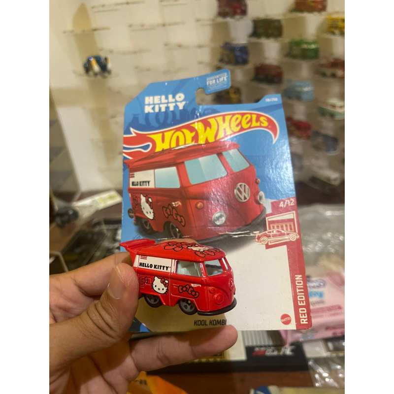 kool kombi helo kity red edition