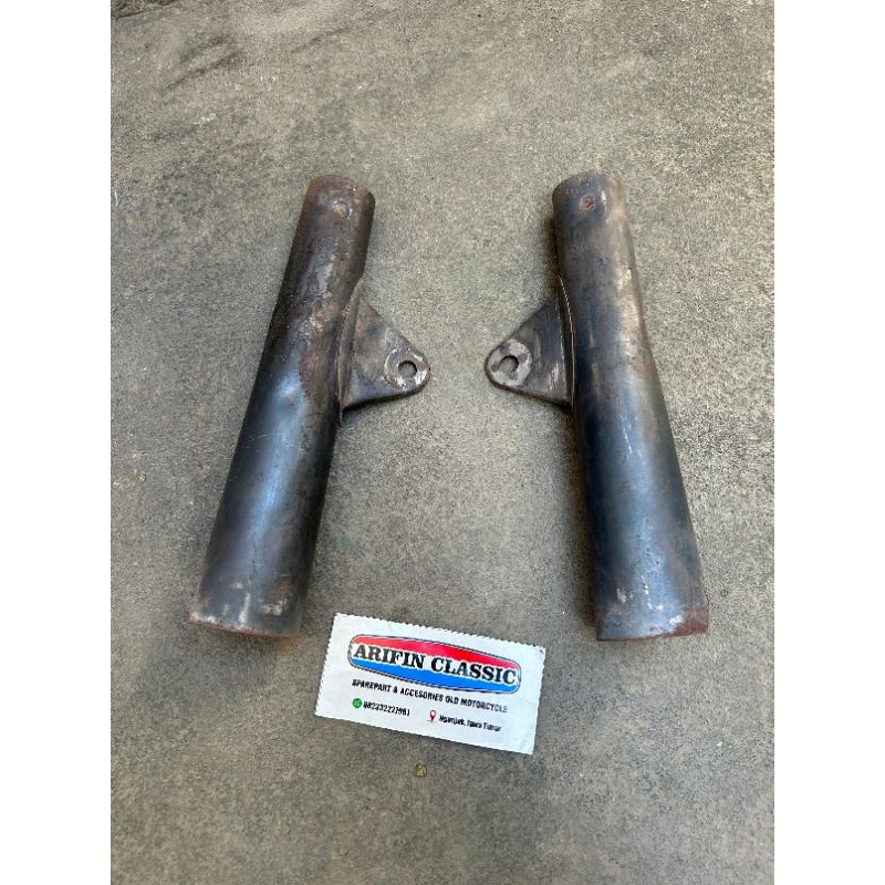 Kupingan dudukan lampu depan Honda s90 cs90 castrol original