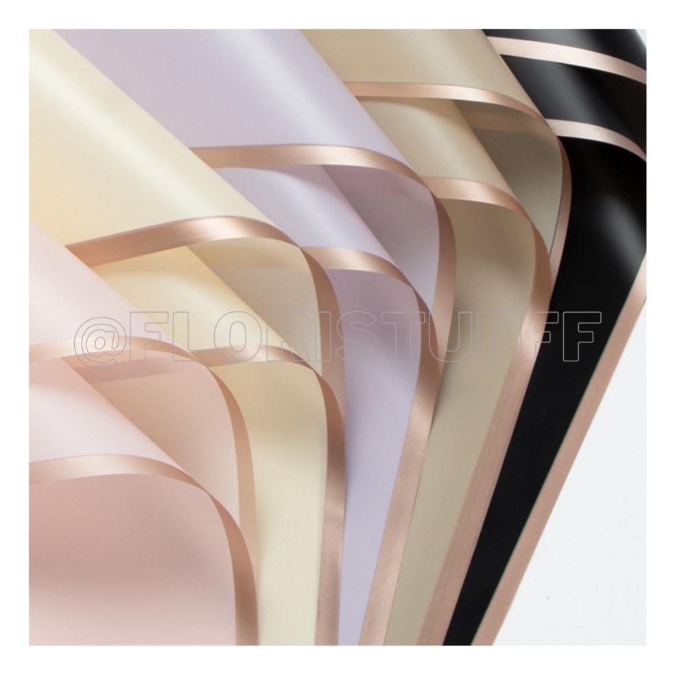 

Stock Banyak 1 PAK 2 LEMBAR CELLOPHANE LIS GOLD Wrapping Lis Gold Kertas Buket Kertas Bunga