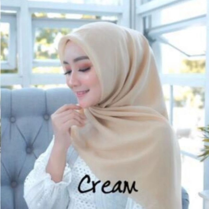 Bella Square Hijab Segi Empat Premium Warna Kumplit Premium Cream