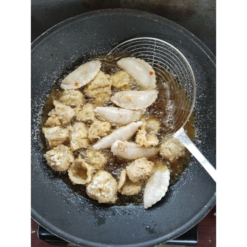 

Cireng Isi Baso Pedas