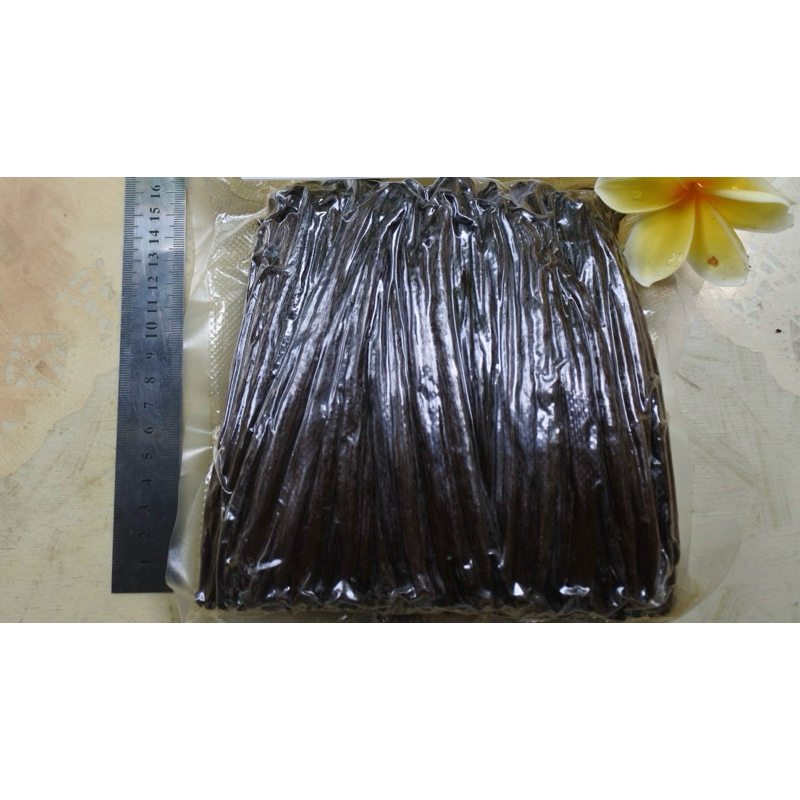 

Vanilla Pod 12-13cm / 14-15cm - Tahitensis - Premium Quality
