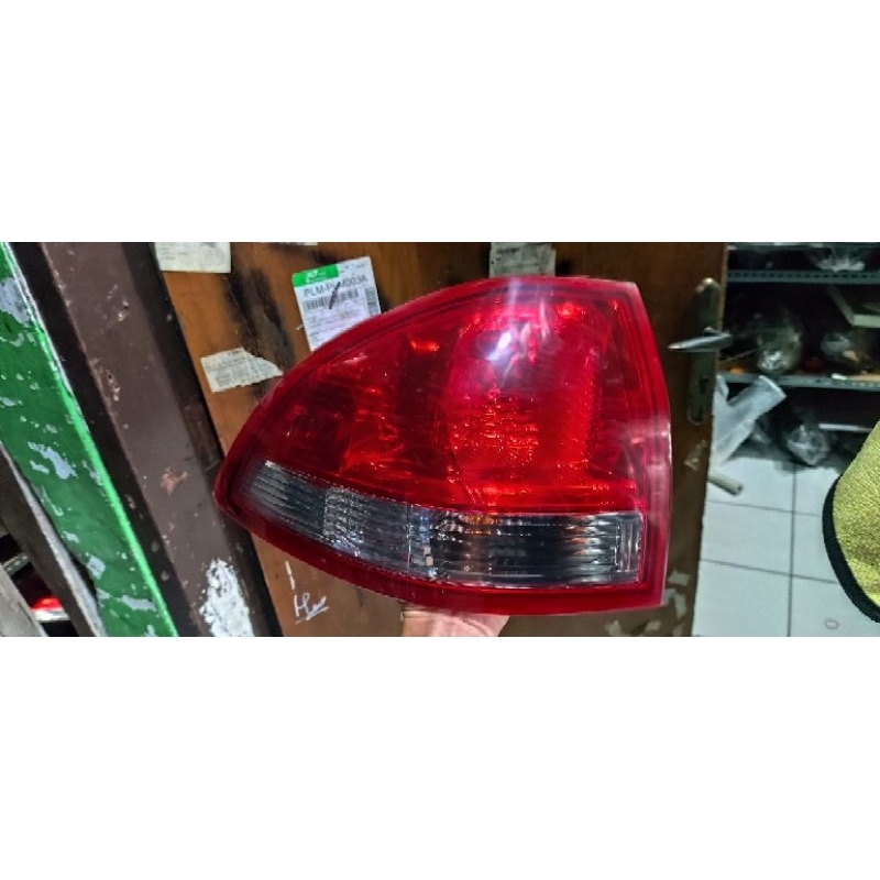 stoplamp mitsubishi pajero sport 2014
