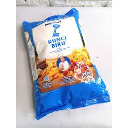 

Tepung terigu kunci biru 1 kg