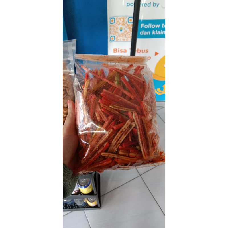 

Crmilan krenyesss kerupuk beton renyah pedas gurih 250gr