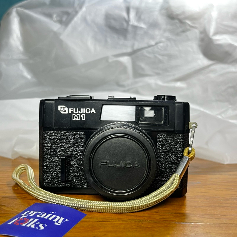Kamera Analog Fujica M1